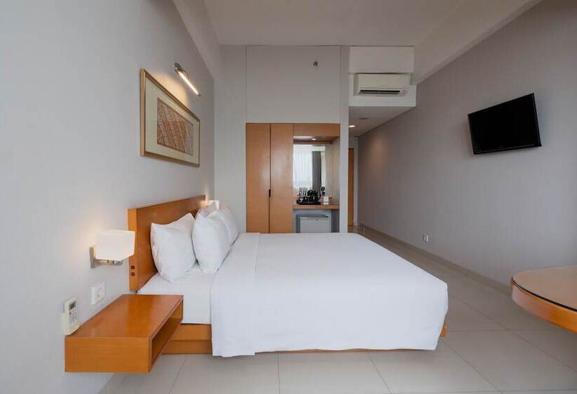 חדר דלוקס, The Capital Hotel Surabaya