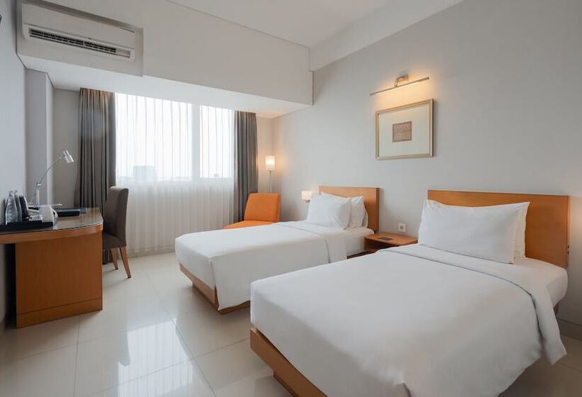 חדר דלוקס, The Capital Hotel Surabaya