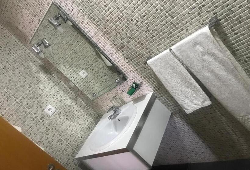 اتاق استاندارد چهار تخته, Vivi