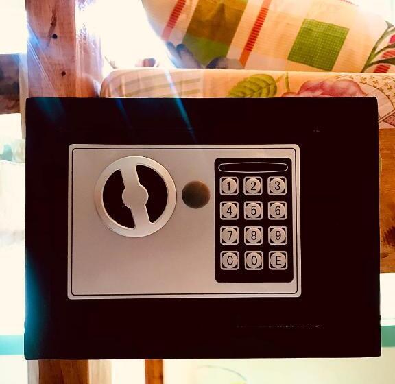 تختخواب در اتاق مشترک, Villa Atlas Guesthouse