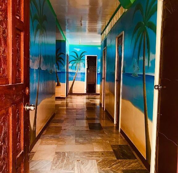 تختخواب در اتاق مشترک, Villa Atlas Guesthouse