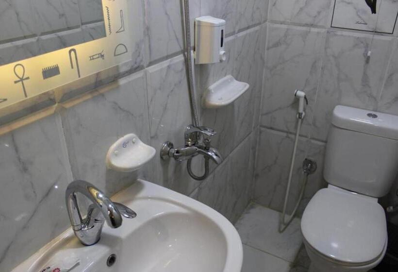 スタンダードシングルルーム, Hostel Sunset Down Town