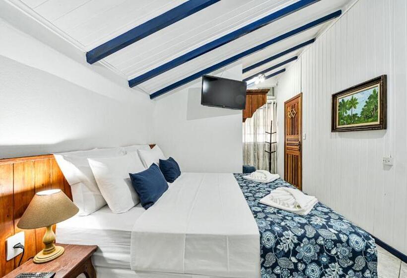 デラックストリプルルーム, Pousada Da Tina