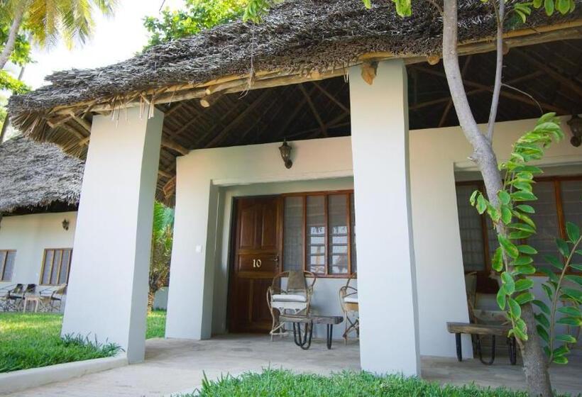 スタンダードルーム, Ndame Paje