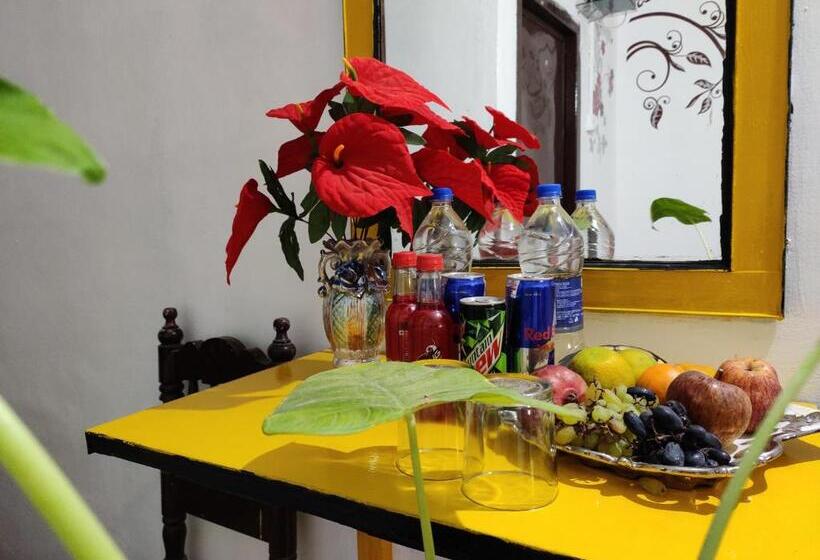 Habitació Economy, Adh K F International   Budget