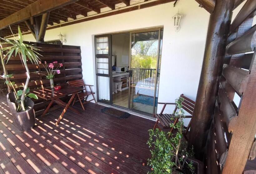 غرفة ديلوكس مزودة بشرفة, The Thatch Hide