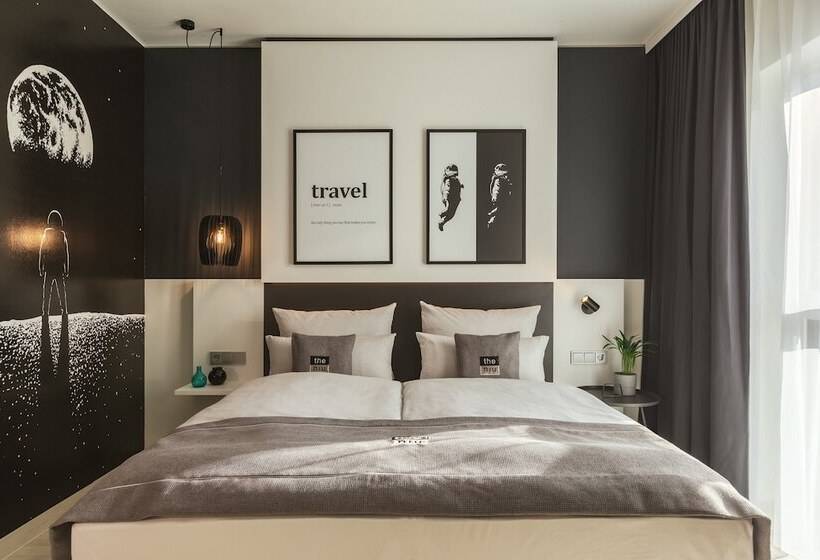 Студия Стандарт, Holiday Inn The Niu Star Sindelfingen, An Ihg