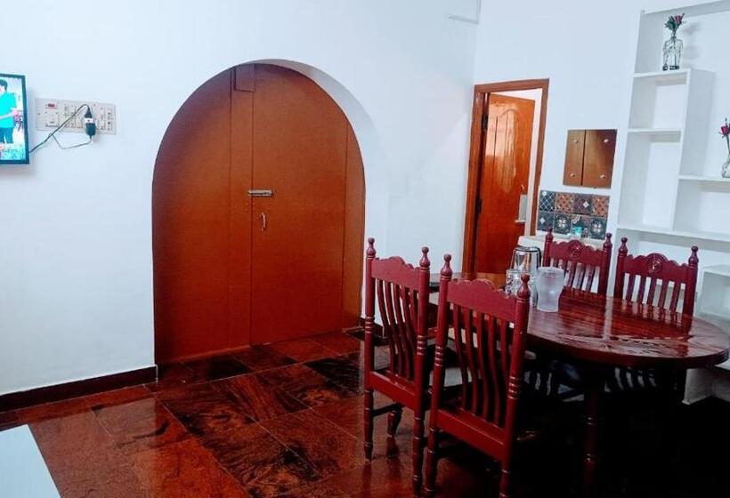اتاق لوکس خانوادگی, Deer Suites And Spa  Rock Beach White Town Zone , French Quarter, Pondicherry