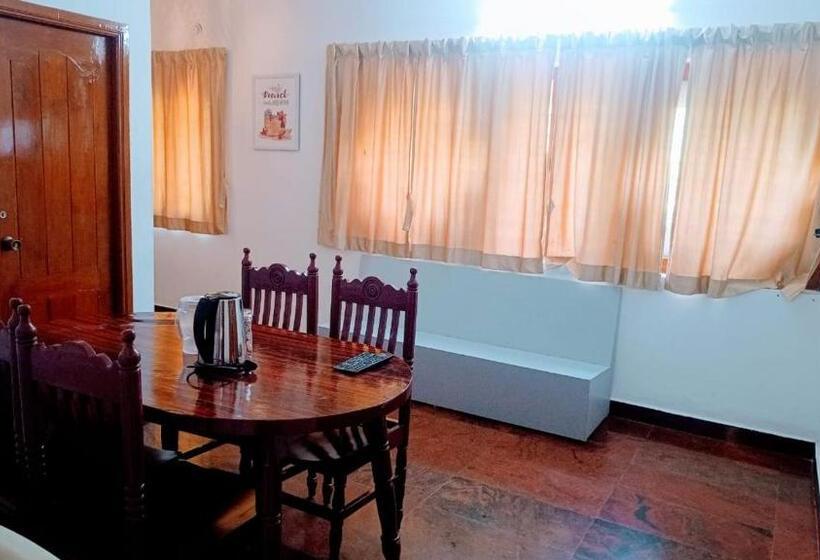 اتاق لوکس خانوادگی, Deer Suites And Spa  Rock Beach White Town Zone , French Quarter, Pondicherry