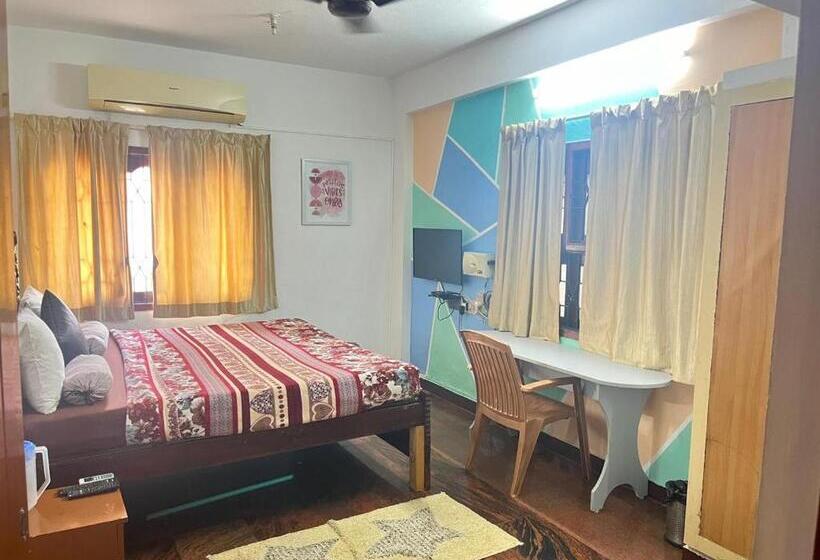 اتاق لوکس با تخت بزرگ, Deer Suites And Spa  Rock Beach White Town Zone , French Quarter, Pondicherry