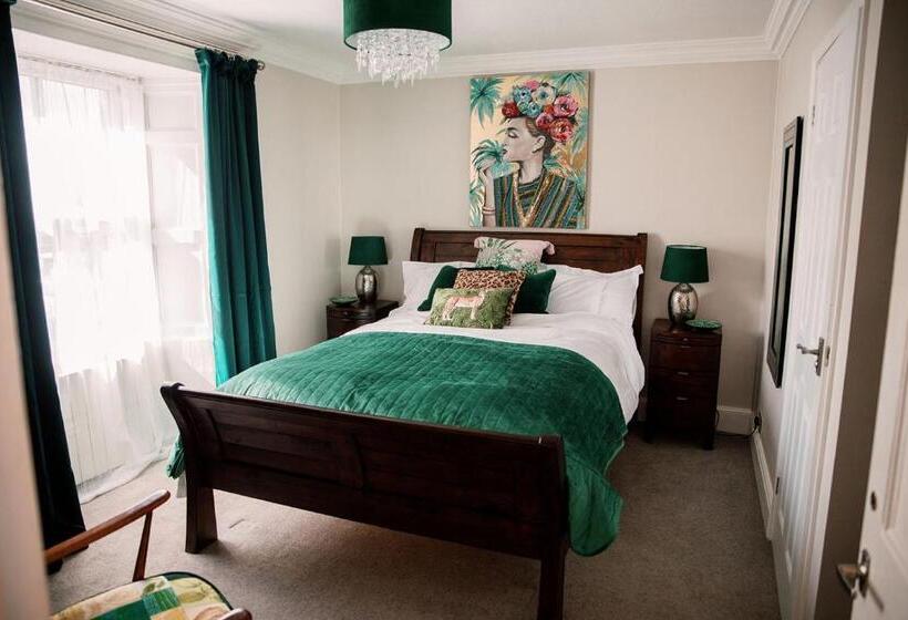 غرفة قياسية سرير كينج, Slate Hall