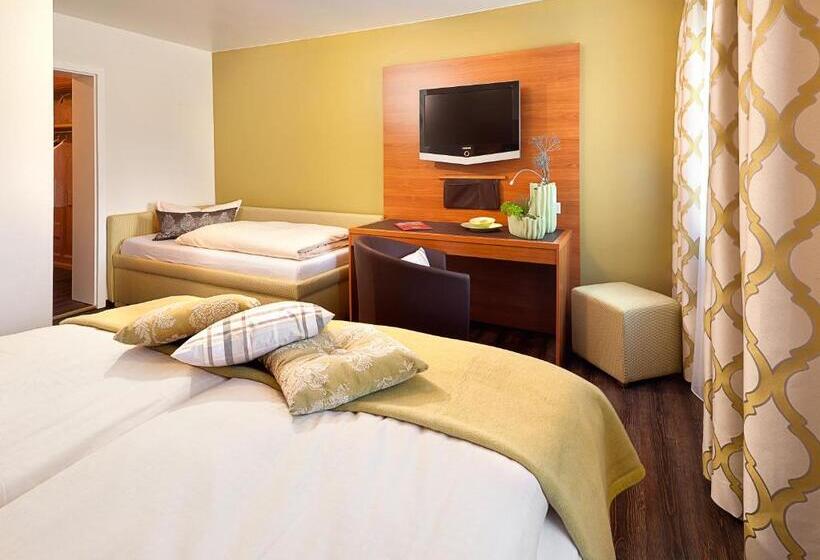 חדר סטנדרט לשלושה, Altstadt Hotel Zum Hechten