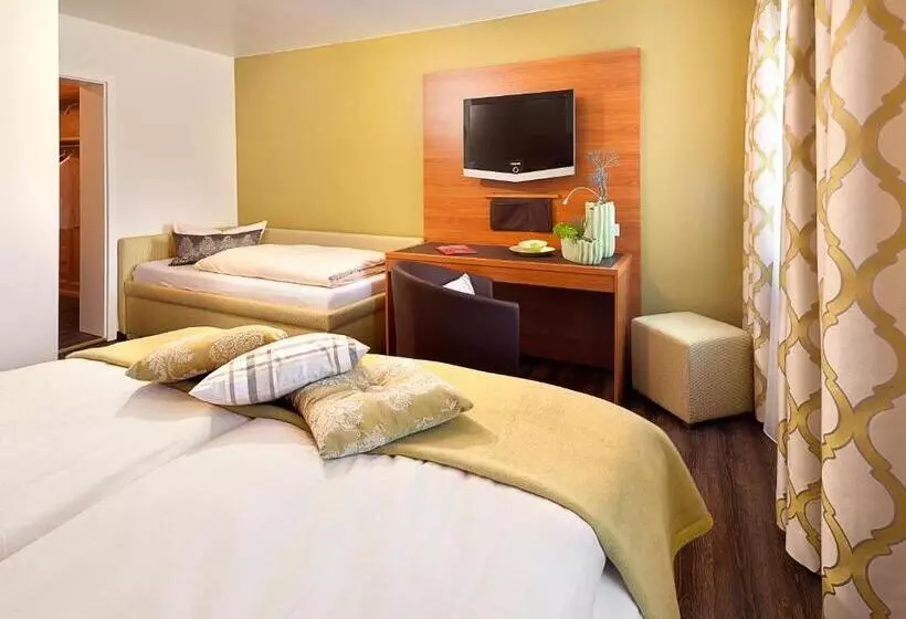 スタンダードトリプルルーム, Altstadt Hotel Zum Hechten