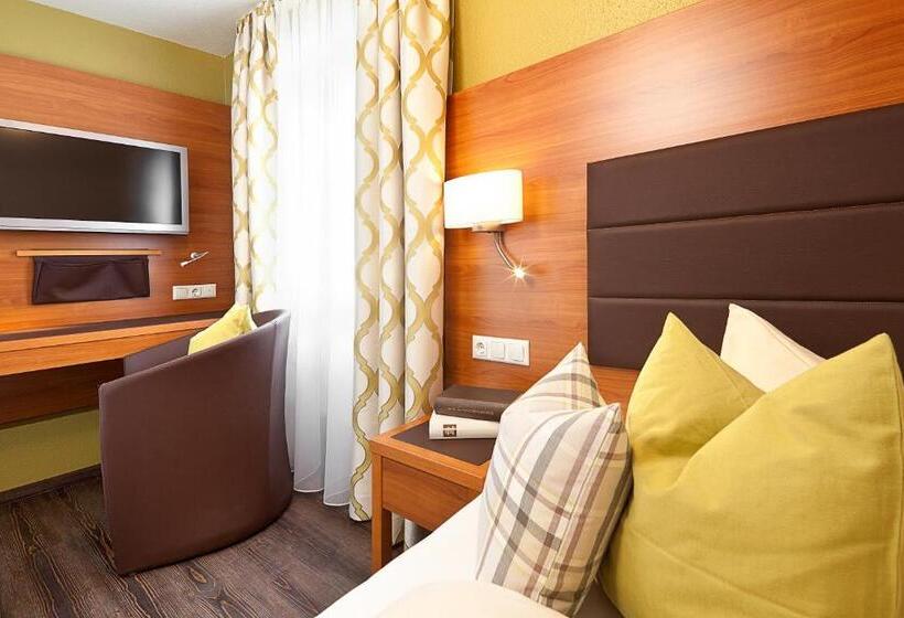 スタンダードトリプルルーム, Altstadt Hotel Zum Hechten