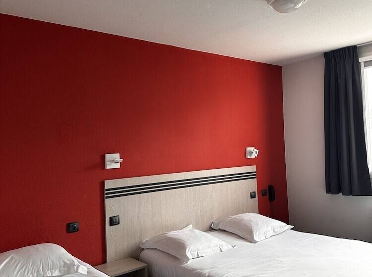 غرفة قياسية ثلاثية, Brit Hotel La Ferté Sous Jouarre