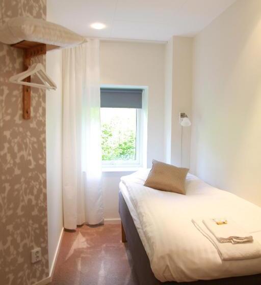 Номер Стандарт Индивидуальный, Flygplatshotellet