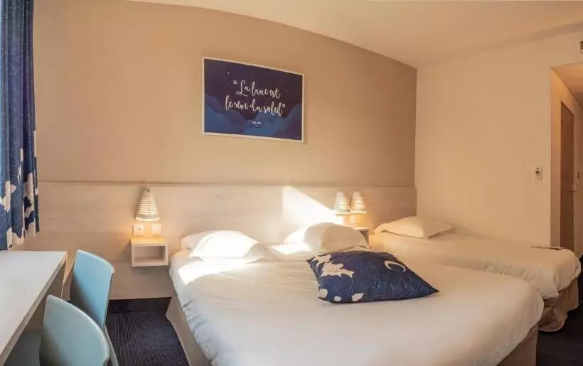 スタンダードトリプルルーム, Ace Hotel Riom
