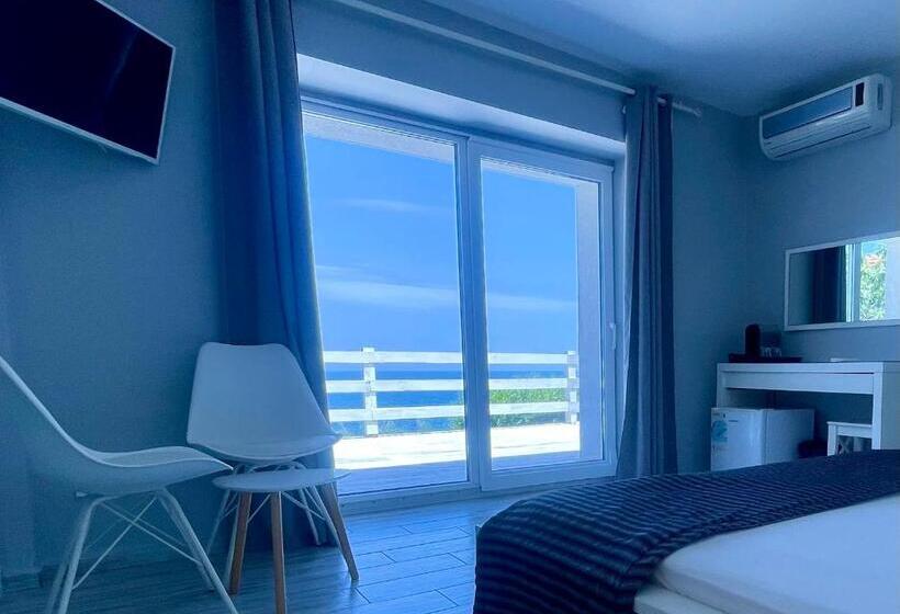 스위트 킹사이즈 침대, Agata Beach Boutique Adult Only