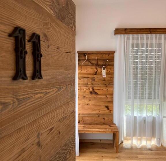 Family Suite, Almwirt