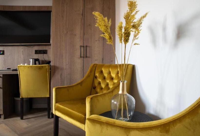 Номен Superior с Гидромассажем, Boutique Hotel Scheepers