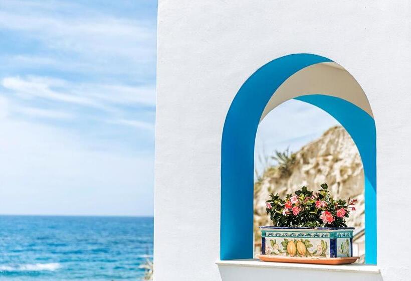 غرفة سوبيريور مطلّة علي البحر, Cava Dell'isola