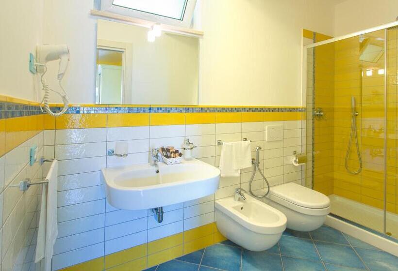 テラス付スーペリアルーム, Cava Dell'isola