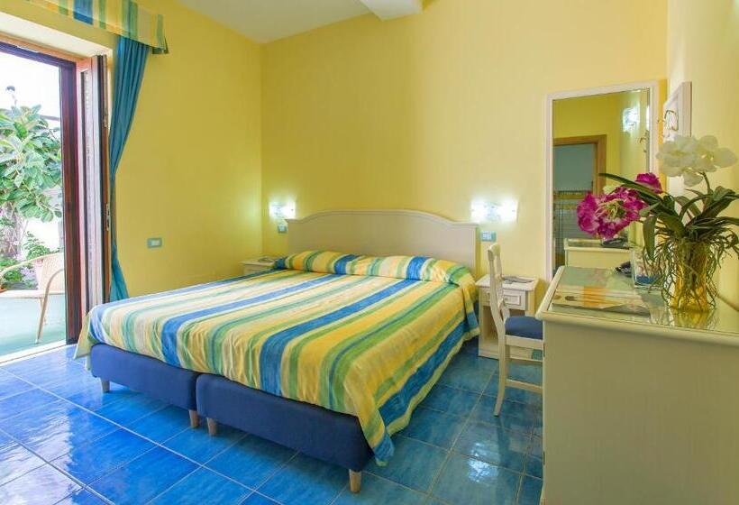 غرفة كلاسيكية, Cava Dell'isola