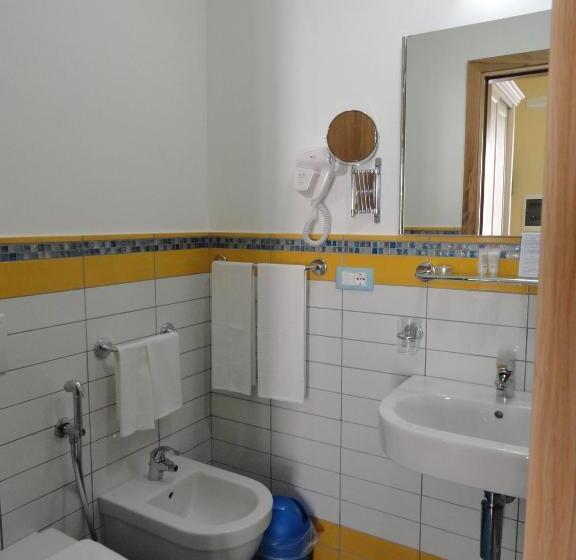 컴포트 룸, Cava Dell'isola