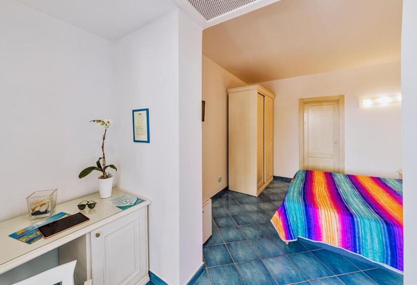 غرفة سوبيريور مزوَّدة بتراس, Cava Dell'isola