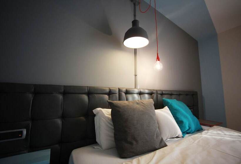 디럭스 룸, Corte Quadri