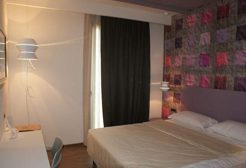 스탠다드 룸, Corte Quadri