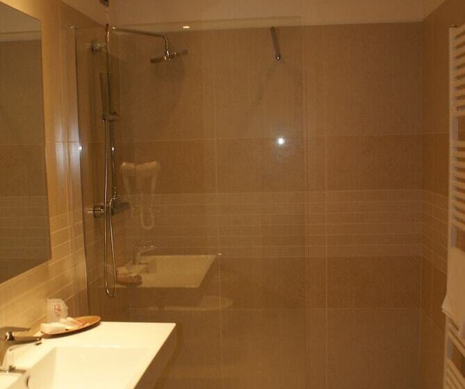 스탠다드 룸, Corte Quadri