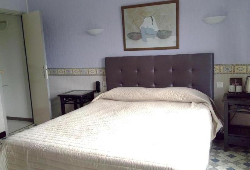 スーペリアールーム, De La Bastide