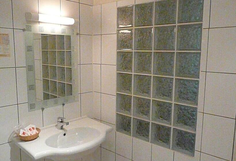 スタンダード４人部屋, De La Bastide