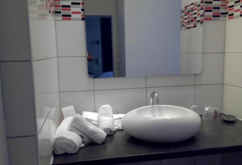 テラス付スーペリアルーム, De La Bastide