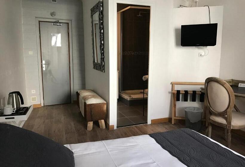 スーペリアールーム, De La Bastide