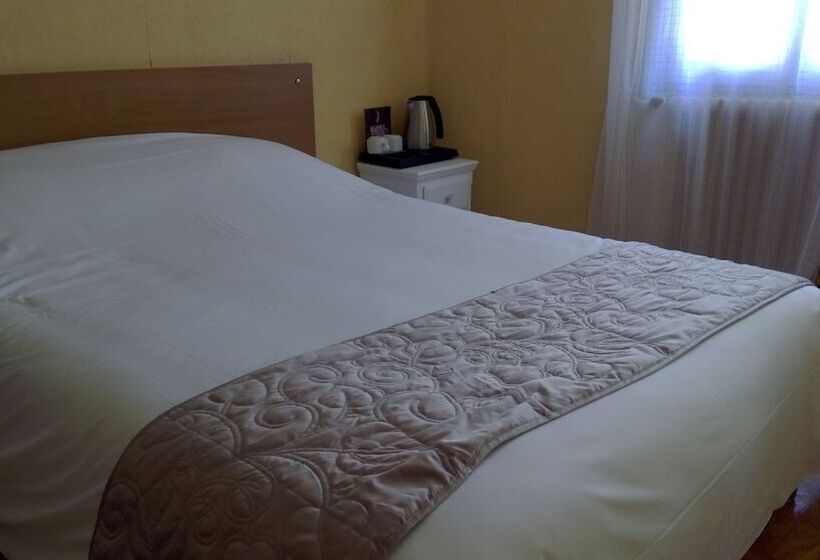 スタンダードルーム, De La Bastide