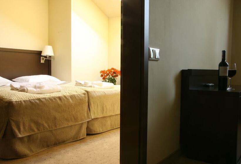 استودیوی استاندارد, Elbrus Spa & Wellness