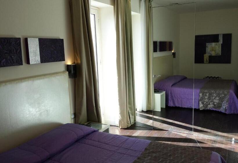 スタンダードルーム, Exclusive