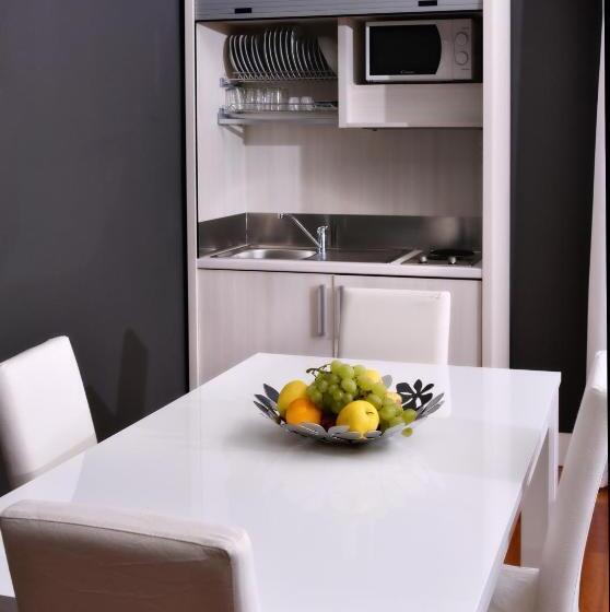 ２ベッドルームアパートメント, Exclusive