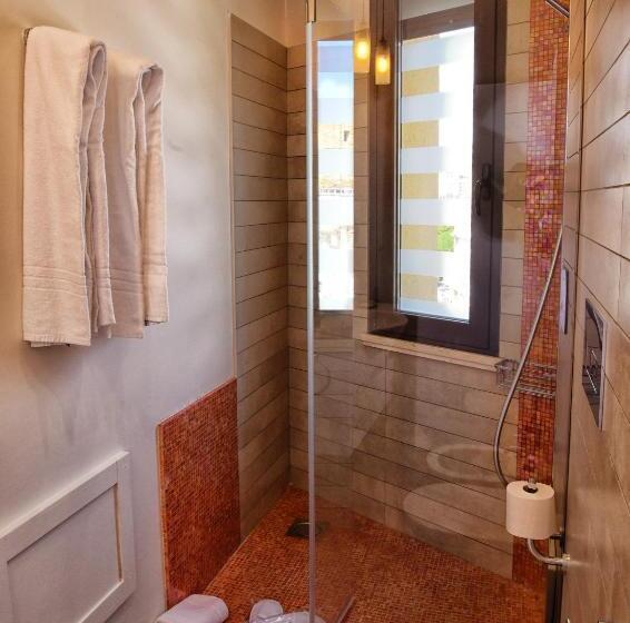 ２ベッドルームアパートメント, Exclusive