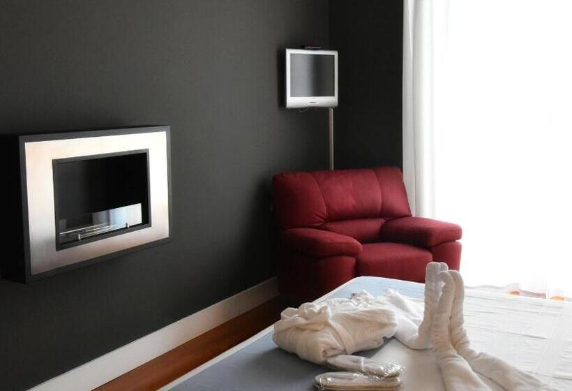 ２ベッドルームアパートメント, Exclusive