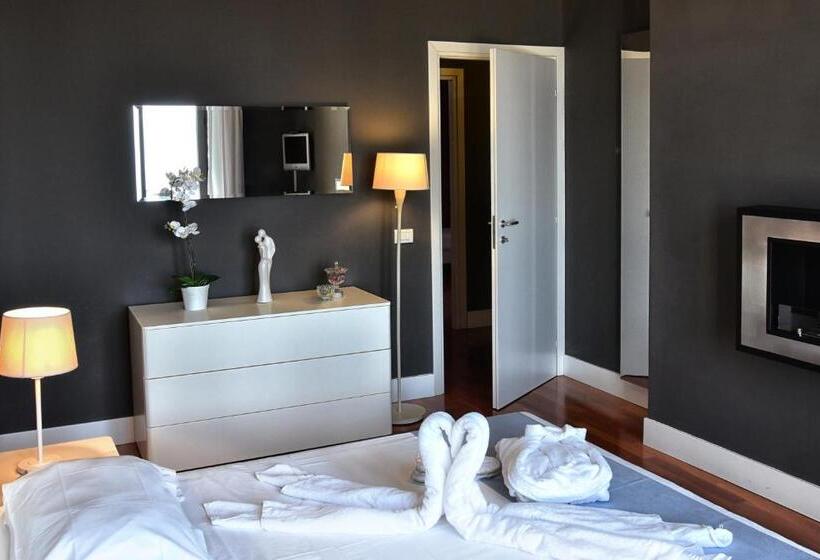 ２ベッドルームアパートメント, Exclusive