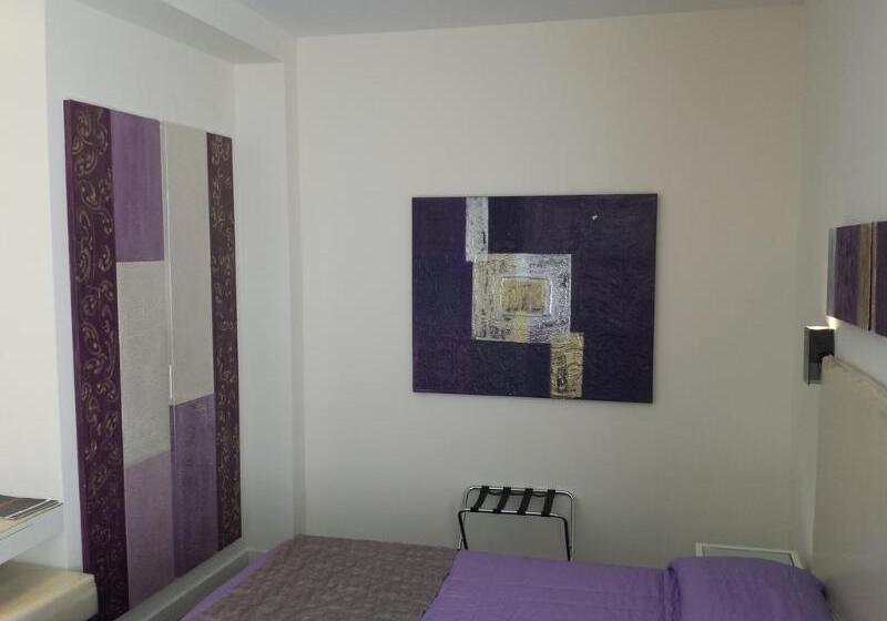 スタンダードルーム, Exclusive