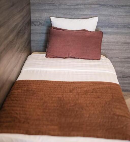 수피리어 트리플 룸, Hôtel De La T.a