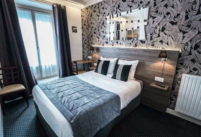 Номер Стандарт, Hôtel De La T.a