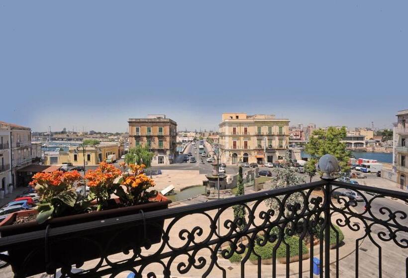 חדר דלוקס, L Arcangelo   Boutique