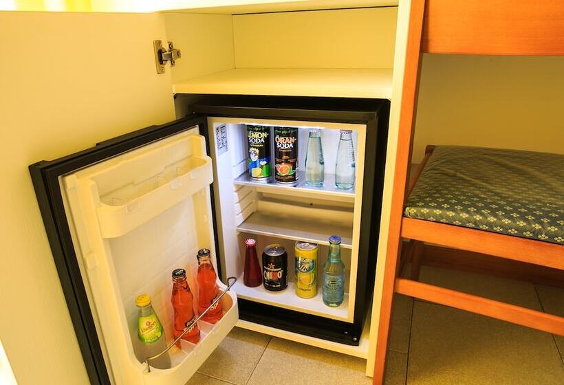 اتاق استاندارد, Nelson