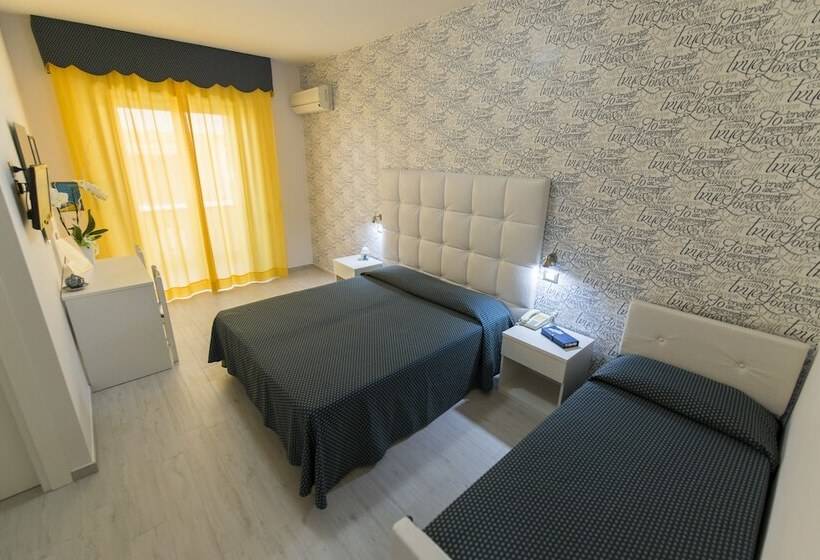 اتاق خانوادگی, Nelson