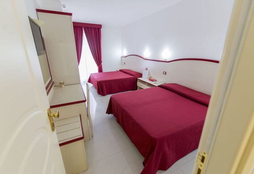 اتاق استاندارد سه نفره, Nelson